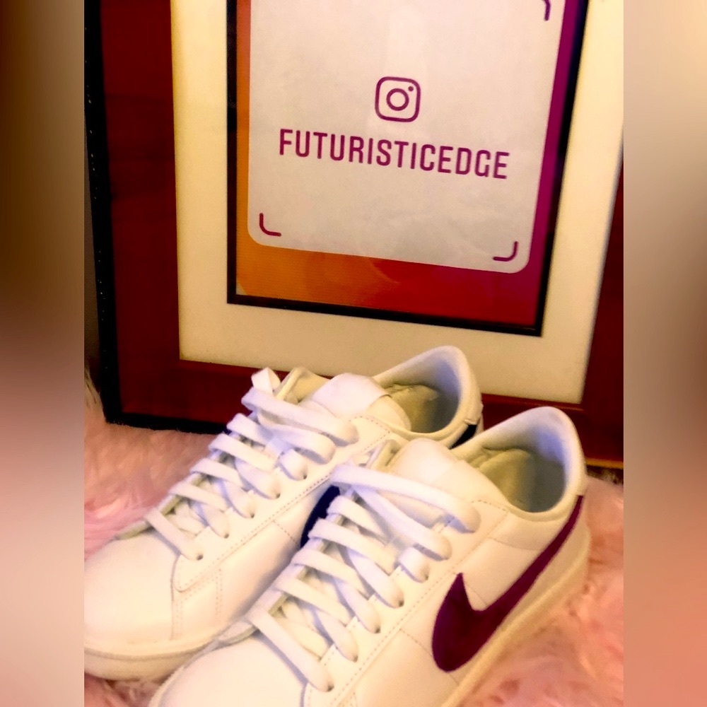 Nike Court sneakers sz 9W or 7.5M